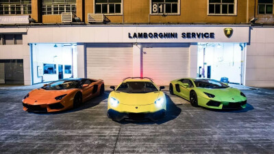 Lamborghini Aventador*SV‘超跑睁眼’【】艺术，设计，写真，特写，旅行，摄影◢超跑，贵族，现代，时尚◢跑车◢街拍，原创，生活，◢意境 ，壁纸，锁屏，酷炫，流行，青年，欧美，◢侵删↣ ...♛by.艾莉薇儿*