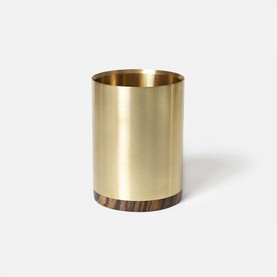 时光文具系列 木心笔筒 黄铜硬朗外表下，有一颗温暖的木心