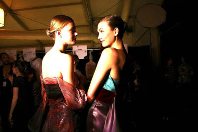 frida&karlie kloss