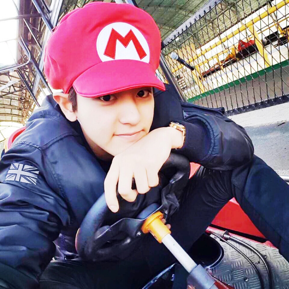 CHANYEOL 朴灿烈 EXO