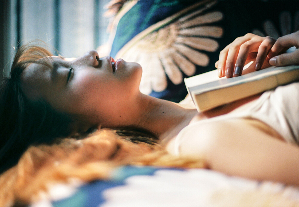 为你在阳光下写诗。
摄影师：@木木Ophelia