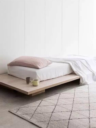 简单简单床板床垫，也行