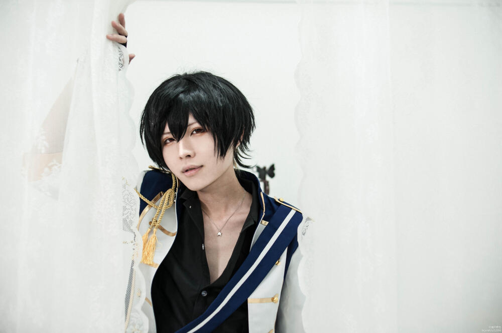 【cos】あんさんぶるスターズ！ 偶像梦幻祭 朔间凛月cn:濑户希也 摄影：蛋