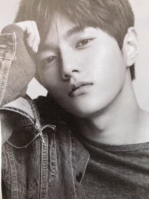 金明洙♡融化世界的微笑。