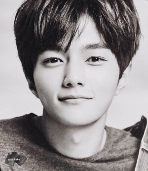 金明洙♡融化世界的微笑。