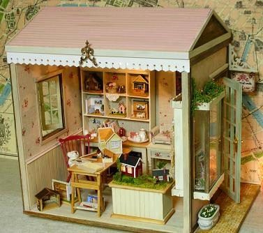 Fate's smile dollhouse