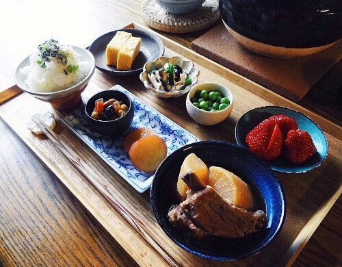 一人食 美食 午餐 三时三餐 美味 yammy 厨房 下厨房 晚餐 好吃 小吃 食物 饕餮 食谱 菜单 菜谱 摆盘 餐具 做菜 做饭