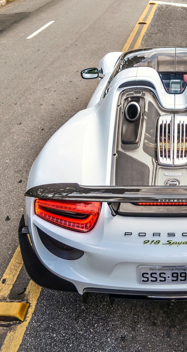 918