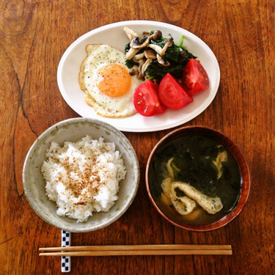 一人食 美食 午餐 三时三餐 美味 yammy 厨房 下厨房 晚餐 好吃 小吃 食物 饕餮 食谱 菜单 菜谱 摆盘 餐具 做菜 做饭