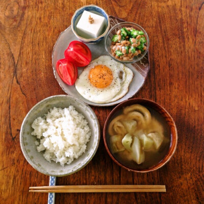 一人食 美食 午餐 三时三餐 美味 yammy 厨房 下厨房 晚餐 好吃 小吃 食物 饕餮 食谱 菜单 菜谱 摆盘 餐具 做菜 做饭