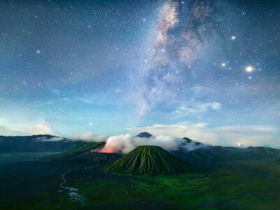 布罗莫火山星空