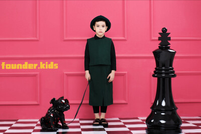 #Founder kids 高級(jí)定制攝影#
#定制Photo系列 & 客片展#
微博:FounderKids 微信:17764824060
