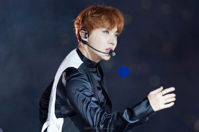 【饭拍高清】【161023 釜山 One Asia Festival 闭幕式】cr. hopetension_218 禁二改商用转载请注明出处.