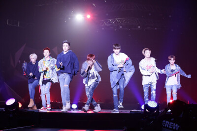 iKON B.I（金韩彬）、金振焕、BOBBY（金知元）、宋尹亨、具晙会、金东爀、郑粲右