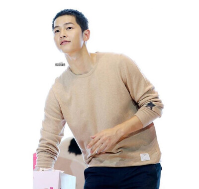 Song Joong Ki 宋仲基
19th Sep 1985