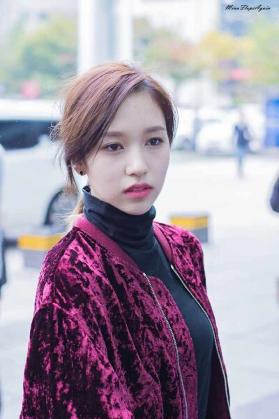 Twice组合 Mina 名井南