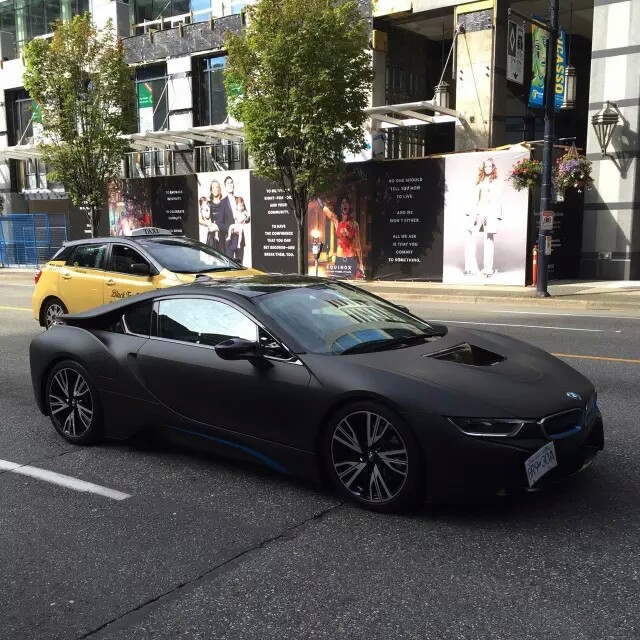 BMWi8【黑色暴力】艺术，设计，写真，特写，旅行，摄影◢超跑，贵族，现代，时尚◢跑车◢街拍，原创，生活，◢意境 ，壁纸，锁屏，酷炫，流行，青年，欧美，安利好货，潮流◢侵删↣ ...♛by.艾莉薇儿*