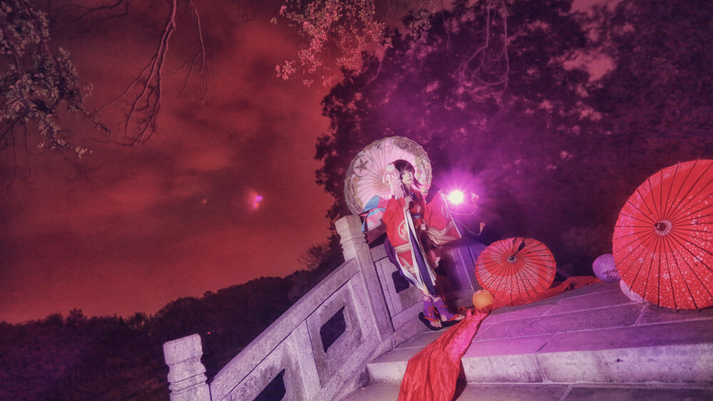 【cos】神乐要一直陪在晴明身边
神乐 cn: yui金鱼
摄影：卖煎饼的筱伊叫红玫瑰 化妆：yui金鱼 协力：天煞sdger 请叫我铃木sama