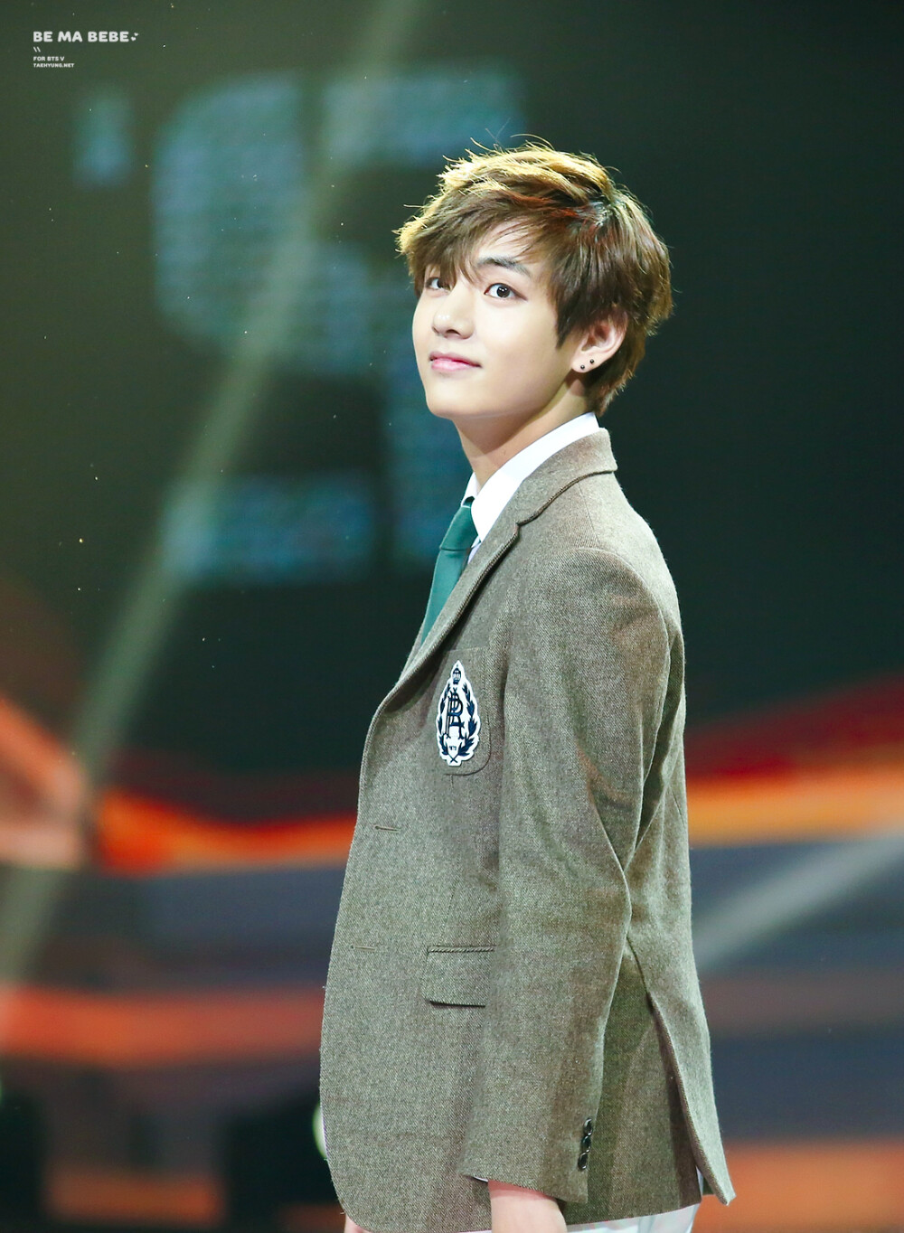 防弹少年团金泰亨泰泰