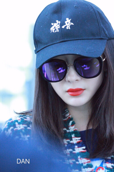 杨幂 壁纸/头像 原图cr水印