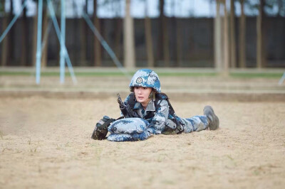 杨幂 壁纸/头像 原图cr水印