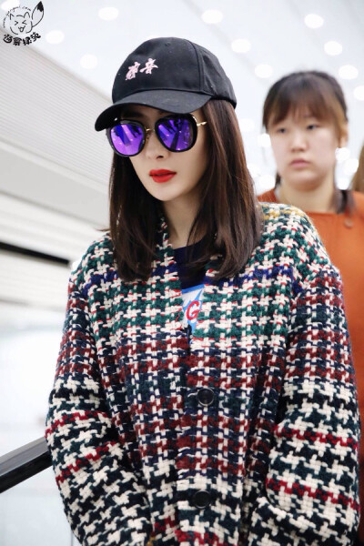 杨幂 壁纸/头像 原图cr水印