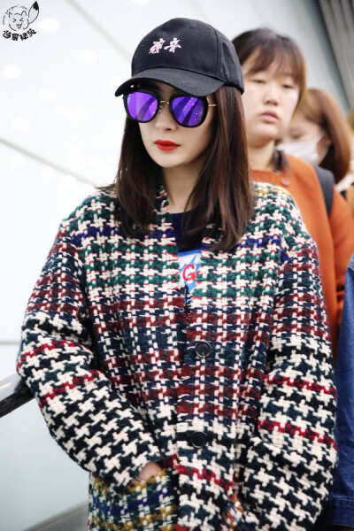 杨幂 壁纸/头像 原图cr水印