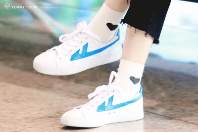 杨幂 壁纸/头像 原图cr水印