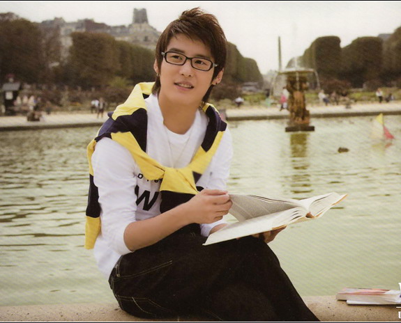 东方神起——金俊秀