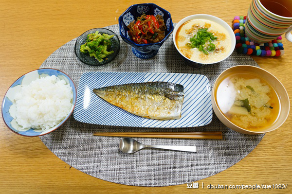 一人食 美食 午餐 三时三餐 美味 yammy 厨房 下厨房 晚餐 好吃 小吃 食物 饕餮 食谱 菜单 菜谱 摆盘 餐具 做菜 做饭