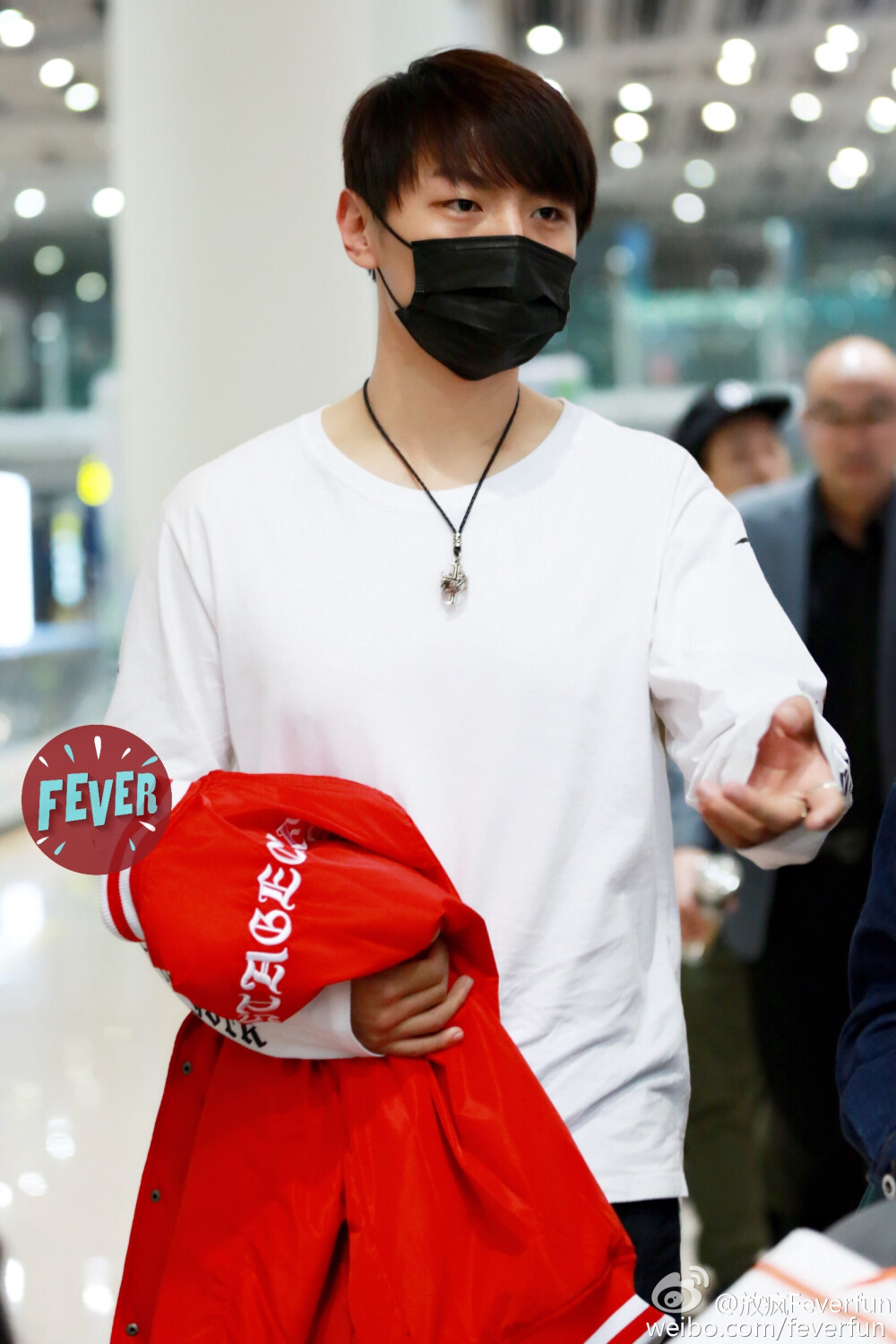 王青161029机场秀 台北飞北京 cr: 放疯Feverfun