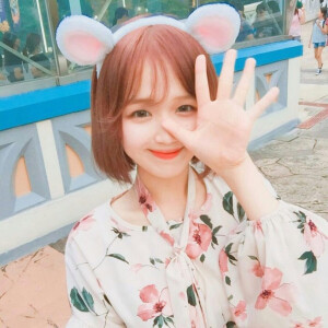 女头像 by：朵莉✔️