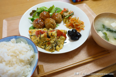 一人食 美食 午餐 三时三餐 美味 yammy 厨房 下厨房 晚餐 好吃 小吃 食物 饕餮 食谱 菜单 菜谱 摆盘 餐具 做菜 做饭