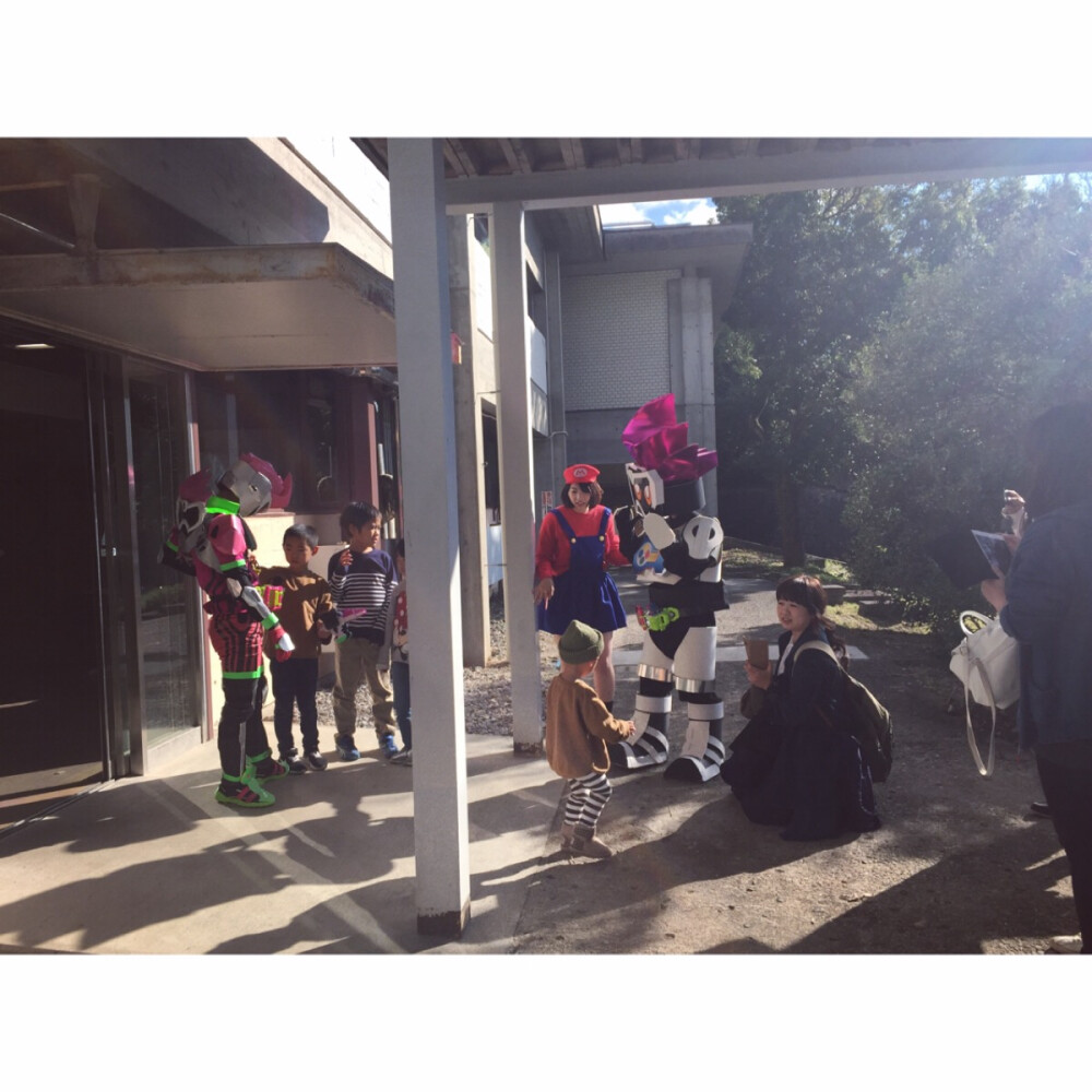 日本天天都是cosplay大会。