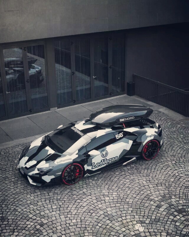 兰博基尼飓风，酷炫黑白迷彩伪装【滑雪装备】艺术，设计，写真，特写，旅行，摄影◢超跑，贵族，现代，时尚◢跑车◢街拍，原创，生活，◢意境 ，壁纸，锁屏，酷炫，流行，青年，欧美，安利好货，潮流◢侵删↣ ...♛by.艾莉薇儿*