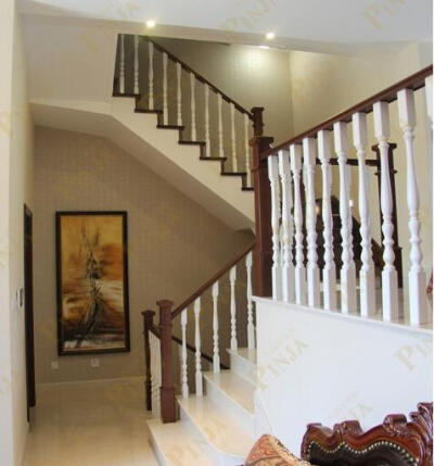 品家 榉木楼梯材质 环保安全大宝油漆工艺 白色原木楼梯护栏小柱
