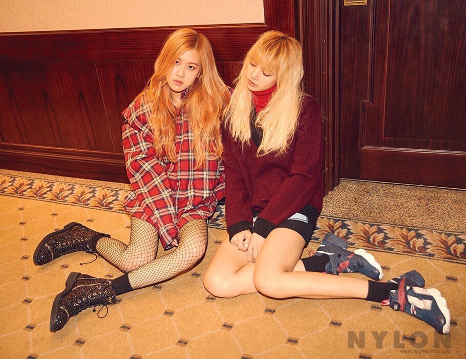 #BLACKPINK##ROSÉ##LISA#
161105【图片】Nylon korea magazine更新画报，ROSÉ与LISA部分3p