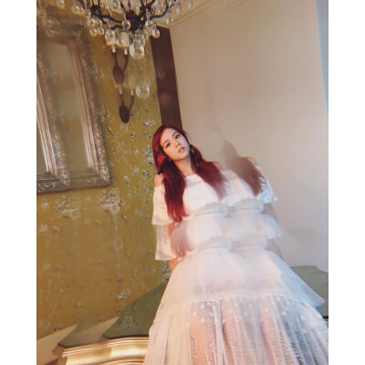 BlackPink：金智秀（Jisoo）