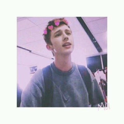 Troye Sivan 戳爷