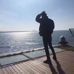 £logo ヾPark ChanYeol _박찬열.  