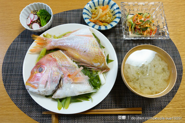 一人食 美食 午餐 三时三餐 美味 yammy 厨房 下厨房 晚餐 好吃 小吃 食物 饕餮 食谱 菜单 菜谱 摆盘 餐具 做菜 做饭