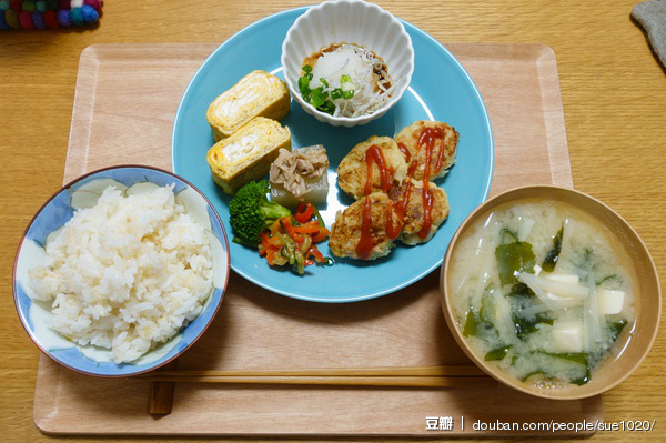 一人食 美食 午餐 三时三餐 美味 yammy 厨房 下厨房 晚餐 好吃 小吃 食物 饕餮 食谱 菜单 菜谱 摆盘 餐具 做菜 做饭