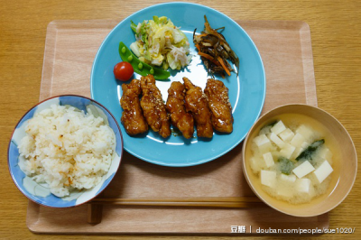 一人食 美食 午餐 三时三餐 美味 yammy 厨房 下厨房 晚餐 好吃 小吃 食物 饕餮 食谱 菜单 菜谱 摆盘 餐具 做菜 做饭