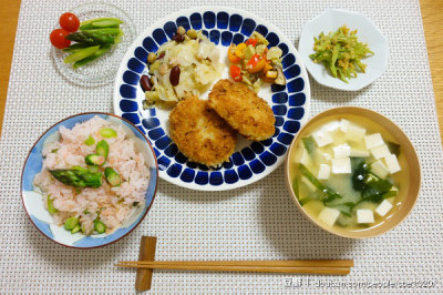 一人食 美食 午餐 三时三餐 美味 yammy 厨房 下厨房 晚餐 好吃 小吃 食物 饕餮 食谱 菜单 菜谱 摆盘 餐具 做菜 做饭