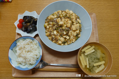 一人食 美食 午餐 三时三餐 美味 yammy 厨房 下厨房 晚餐 好吃 小吃 食物 饕餮 食谱 菜单 菜谱 摆盘 餐具 做菜 做饭