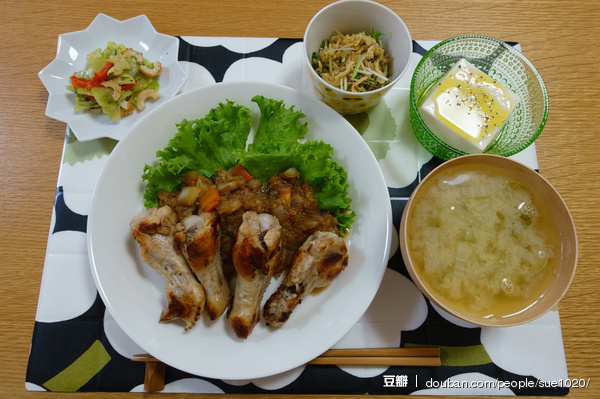 一人食 美食 午餐 三时三餐 美味 yammy 厨房 下厨房 晚餐 好吃 小吃 食物 饕餮 食谱 菜单 菜谱 摆盘 餐具 做菜 做饭