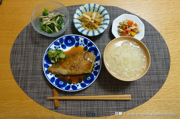 一人食 美食 午餐 三时三餐 美味 yammy 厨房 下厨房 晚餐 好吃 小吃 食物 饕餮 食谱 菜单 菜谱 摆盘 餐具 做菜 做饭