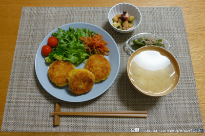 一人食 美食 午餐 三时三餐 美味 yammy 厨房 下厨房 晚餐 好吃 小吃 食物 饕餮 食谱 菜单 菜谱 摆盘 餐具 做菜 做饭