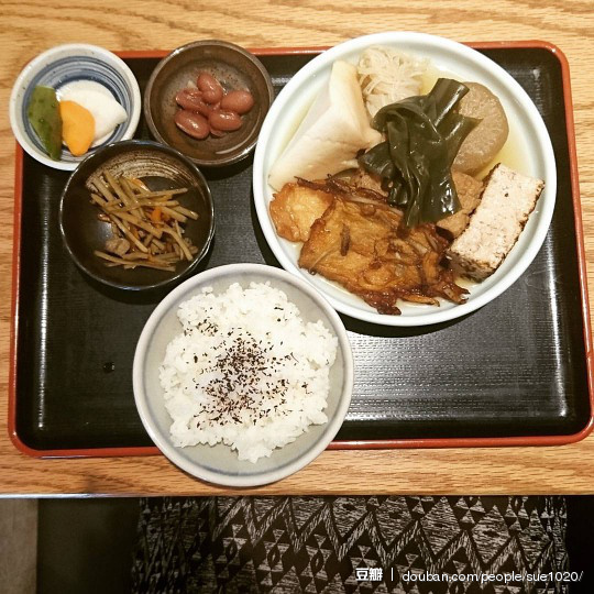 一人食 美食 午餐 三时三餐 美味 yammy 厨房 下厨房 晚餐 好吃 小吃 食物 饕餮 食谱 菜单 菜谱 摆盘 餐具 做菜 做饭