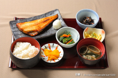 一人食 美食 午餐 三时三餐 美味 yammy 厨房 下厨房 晚餐 好吃 小吃 食物 饕餮 食谱 菜单 菜谱 摆盘 餐具 做菜 做饭